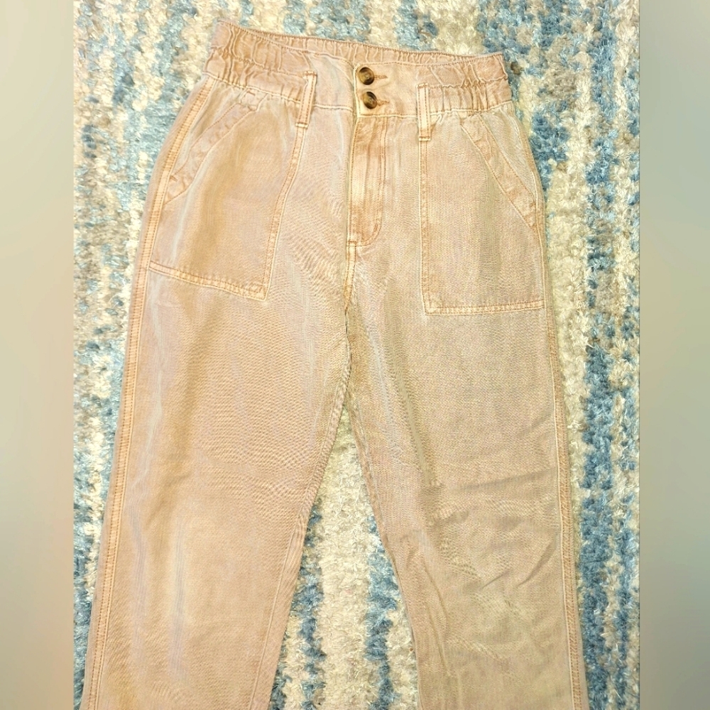 American Eagle Outfitters Khaki Pants sz 00 EUC